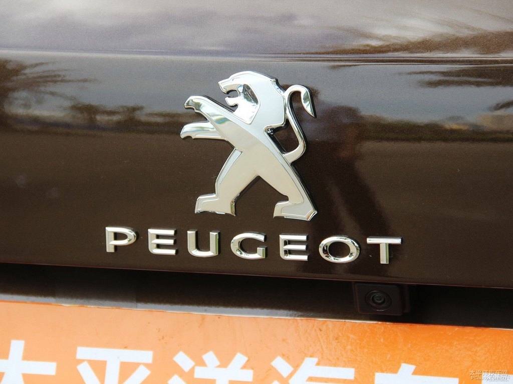 松木棕標(biāo)致408車尾外觀圖片