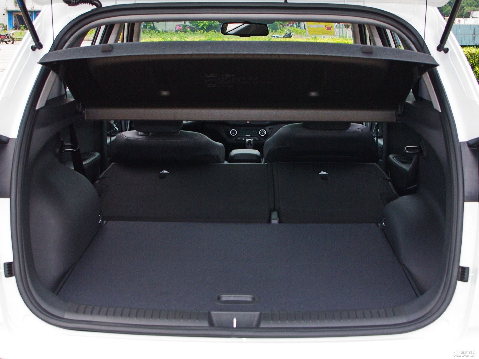 北京現(xiàn)代ix25空間高清大圖