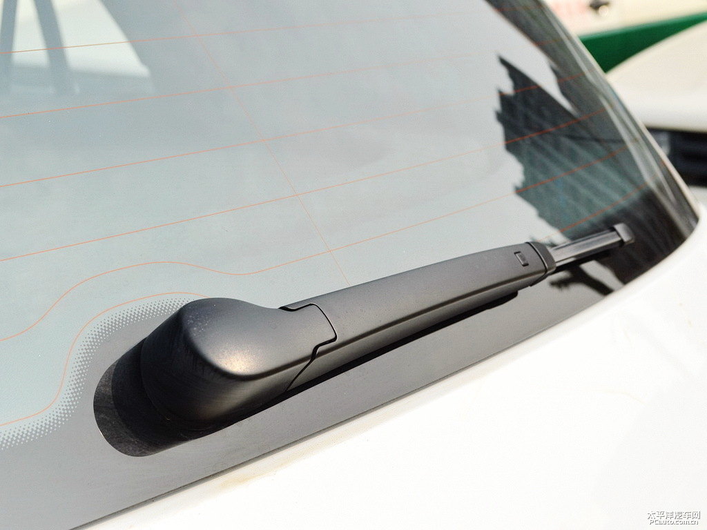 極地白高爾夫車尾外觀圖片