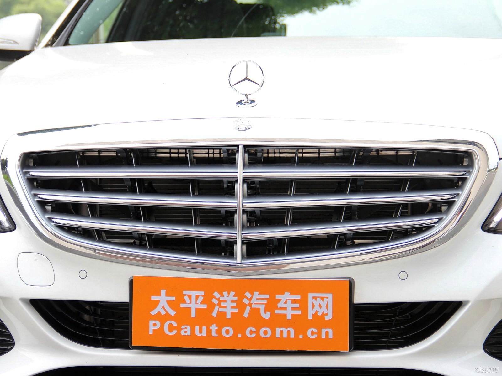 奔馳C級外觀高清大圖