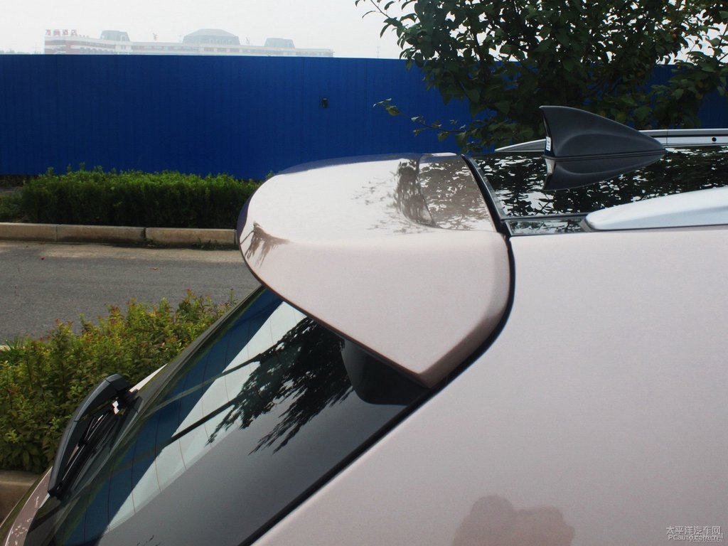 流沙金北京現(xiàn)代ix25車尾外觀圖片