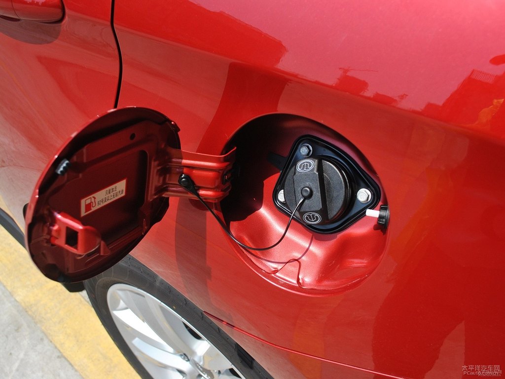 中國紅哈弗H2車身外觀圖片