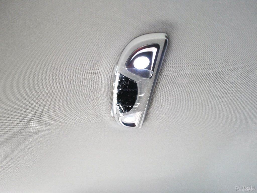中國紅哈弗H2車廂內飾圖片