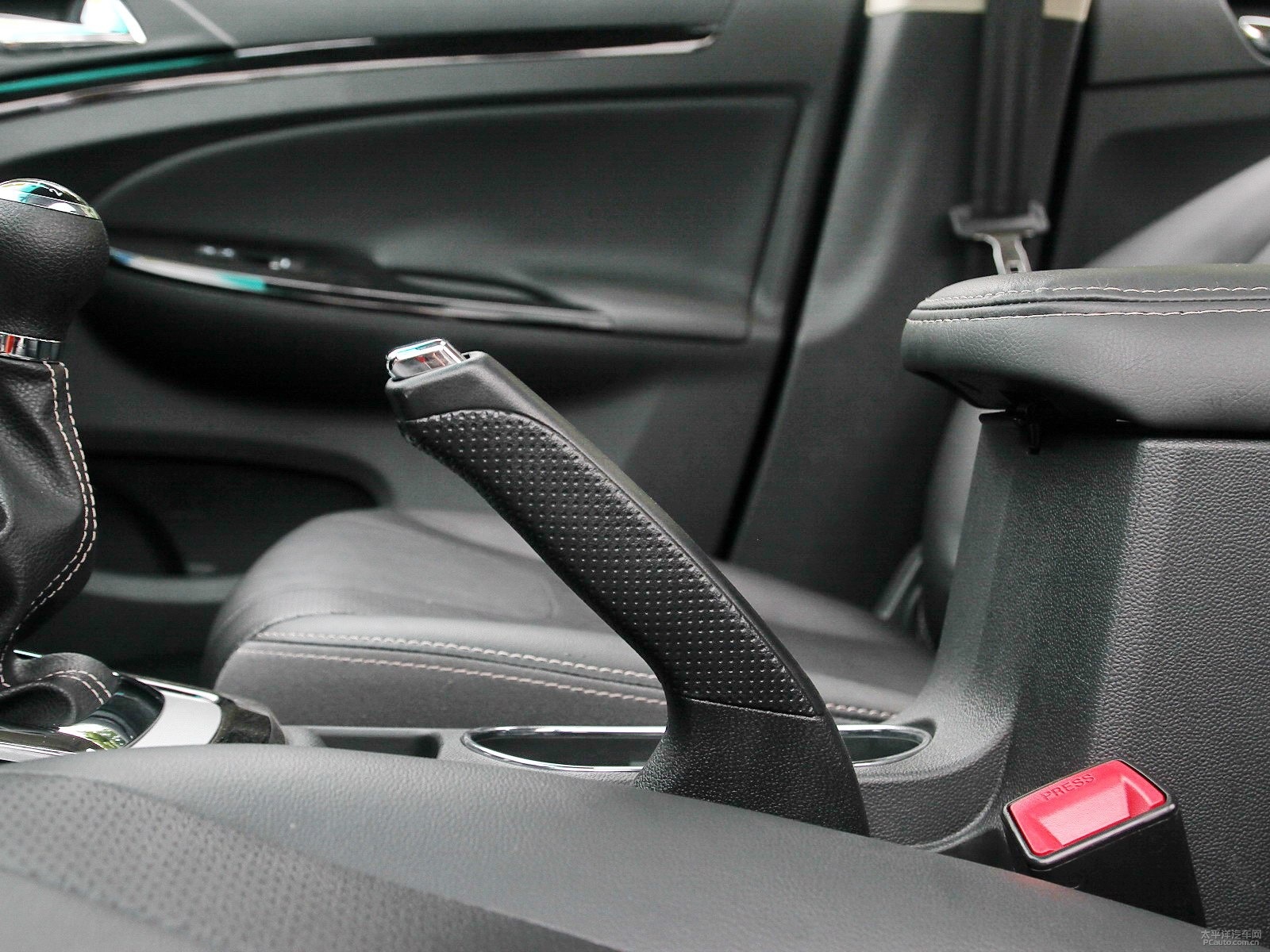 速銳內(nèi)飾高清大圖