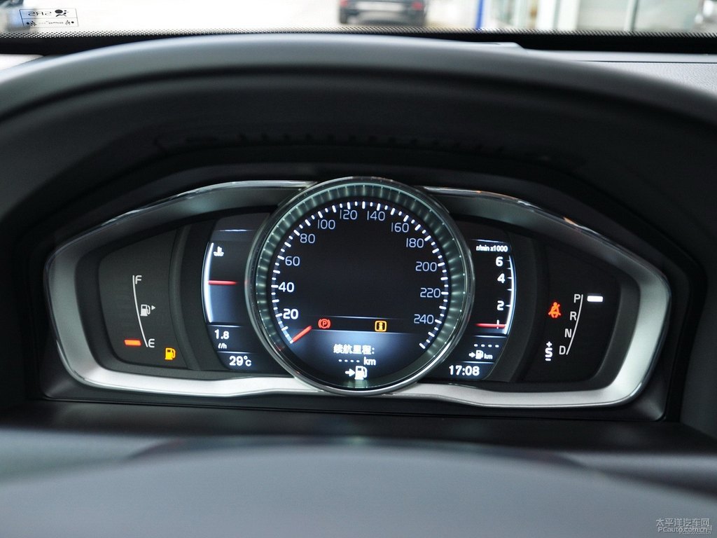 醇咖色沃爾沃XC60中控內(nèi)飾圖片