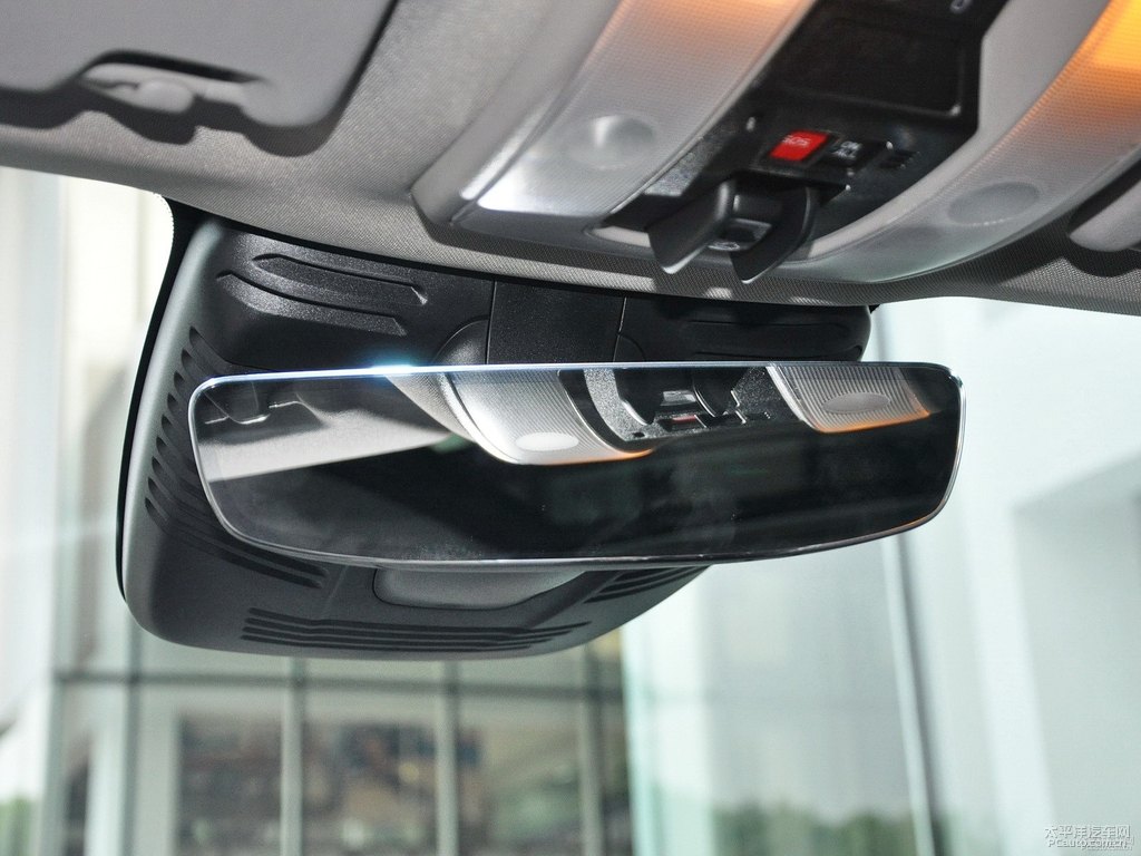 醇咖色沃爾沃XC60車廂內(nèi)飾圖片