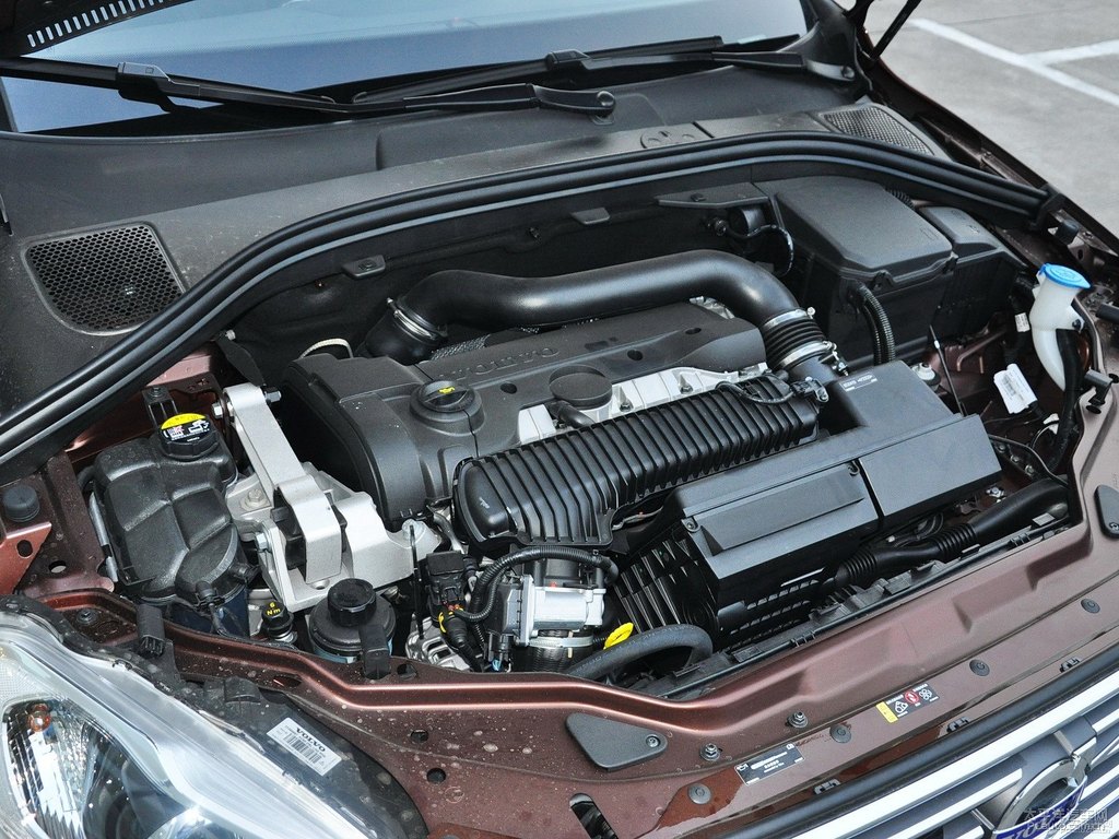 醇咖色沃爾沃XC60發(fā)動(dòng)機(jī)其它細(xì)節(jié)圖片