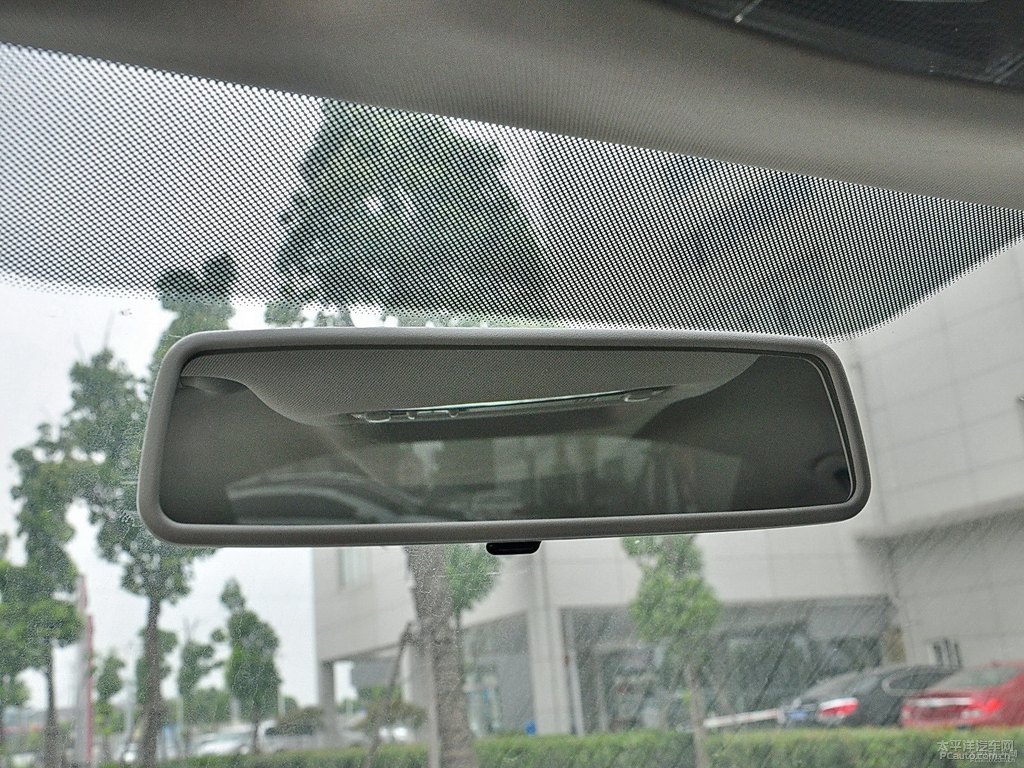 幻影藍(lán)明銳車廂內(nèi)飾圖片