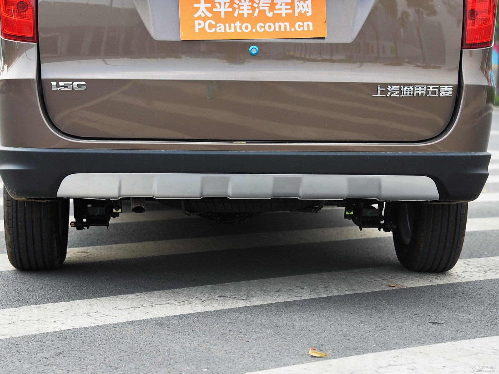 五菱宏光S外觀高清大圖
