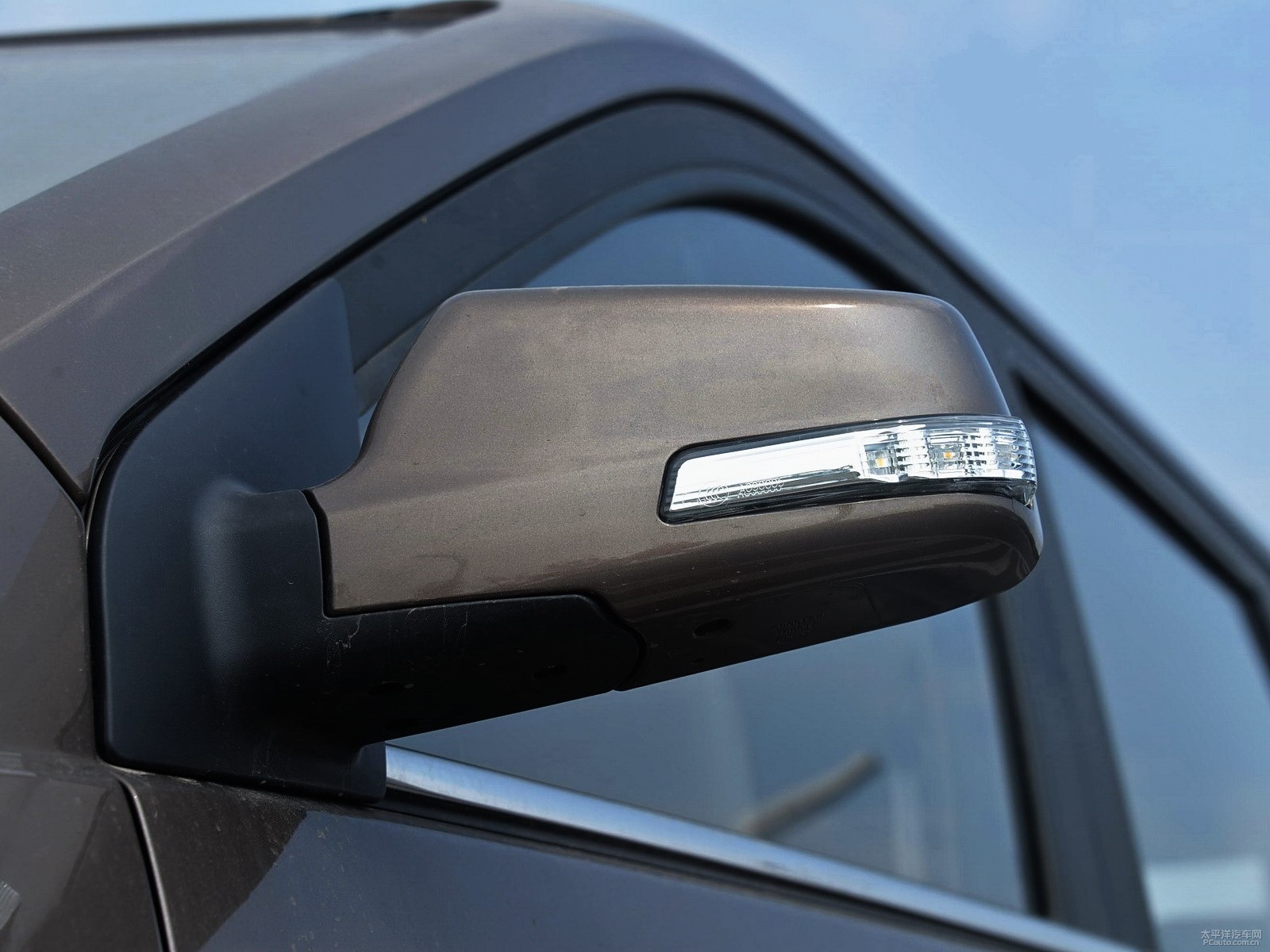 五菱宏光S外觀高清大圖