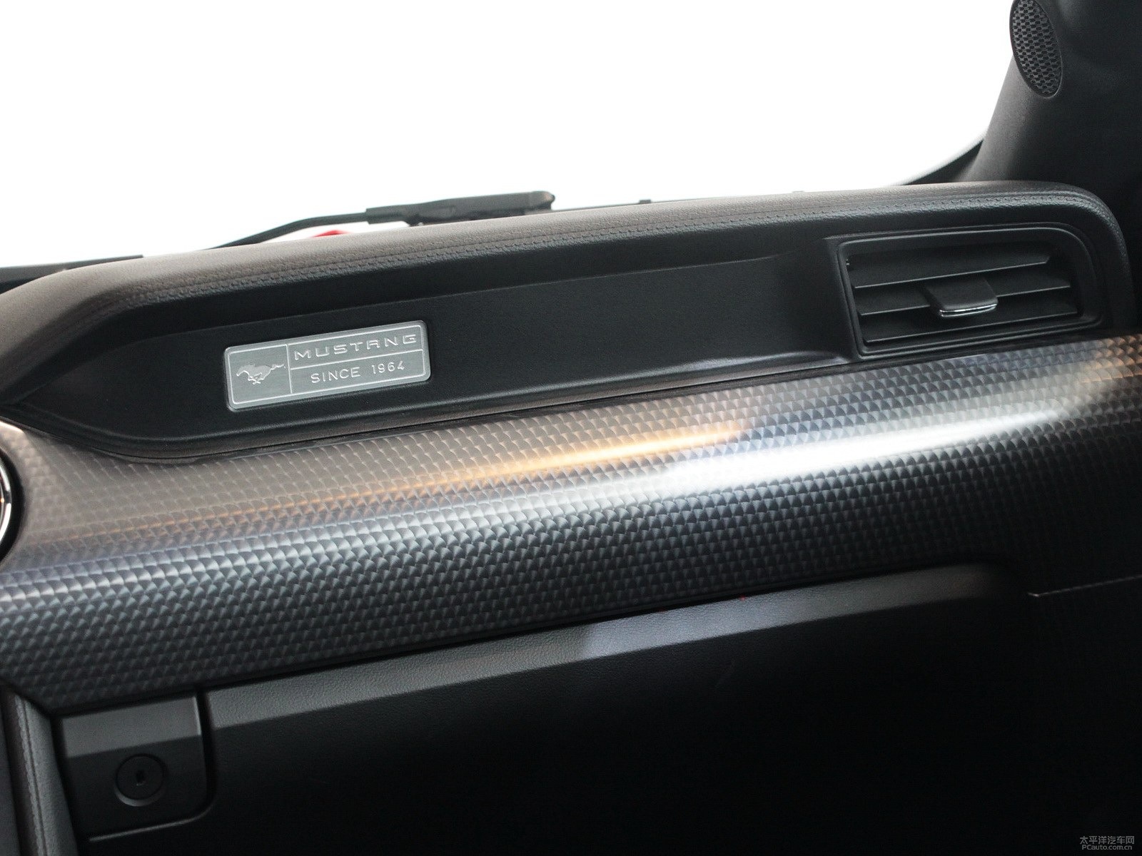 福特Mustang內(nèi)飾高清大圖