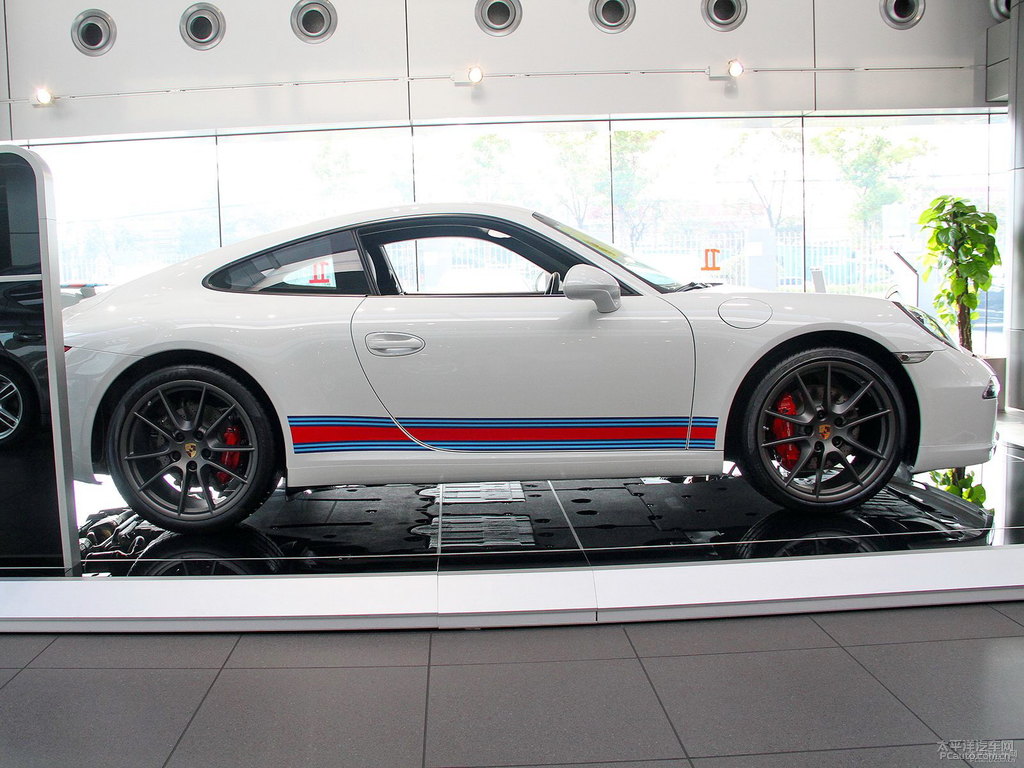 白色保時(shí)捷911整車外觀外觀圖片