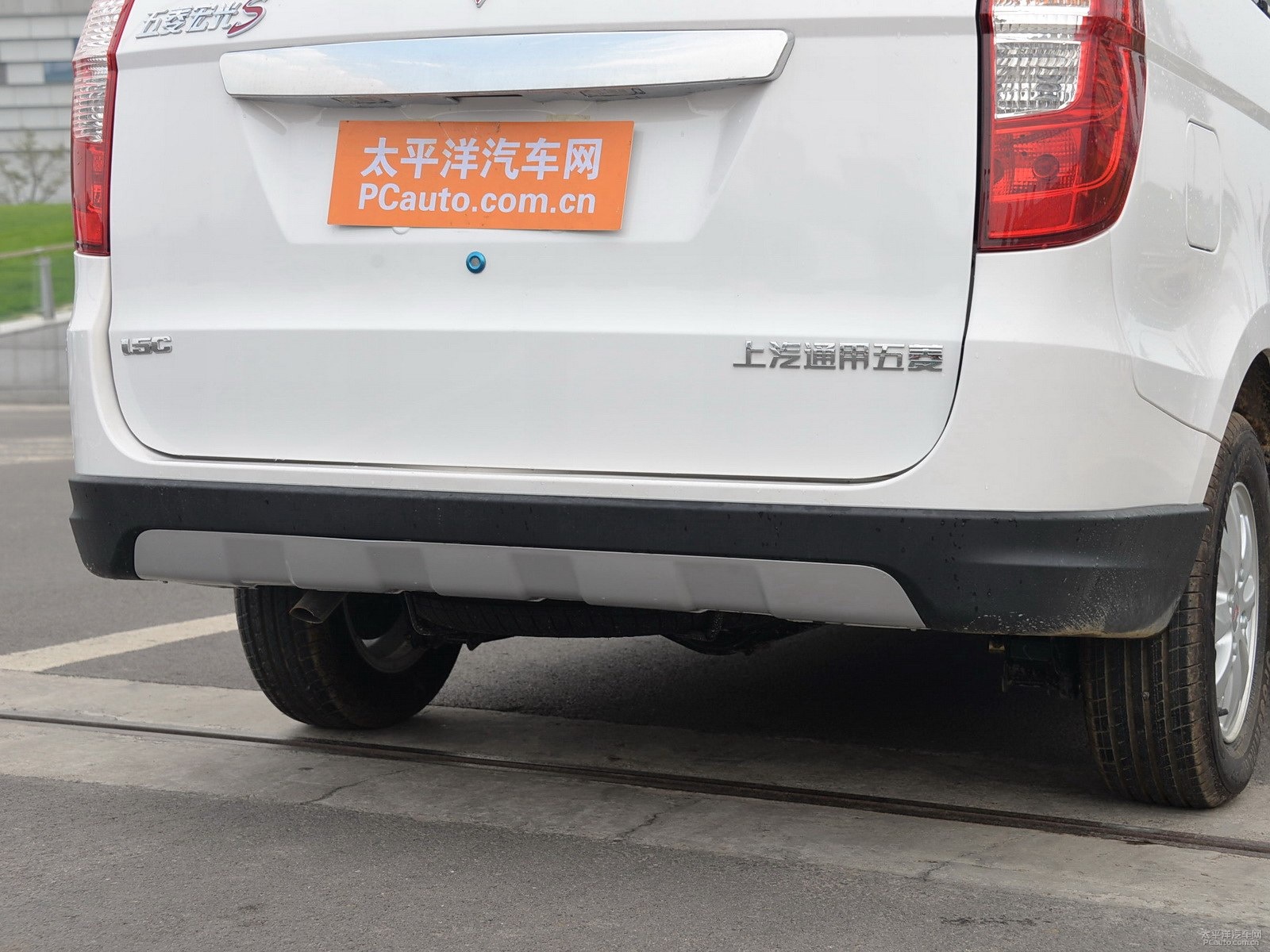 五菱宏光S外觀高清大圖