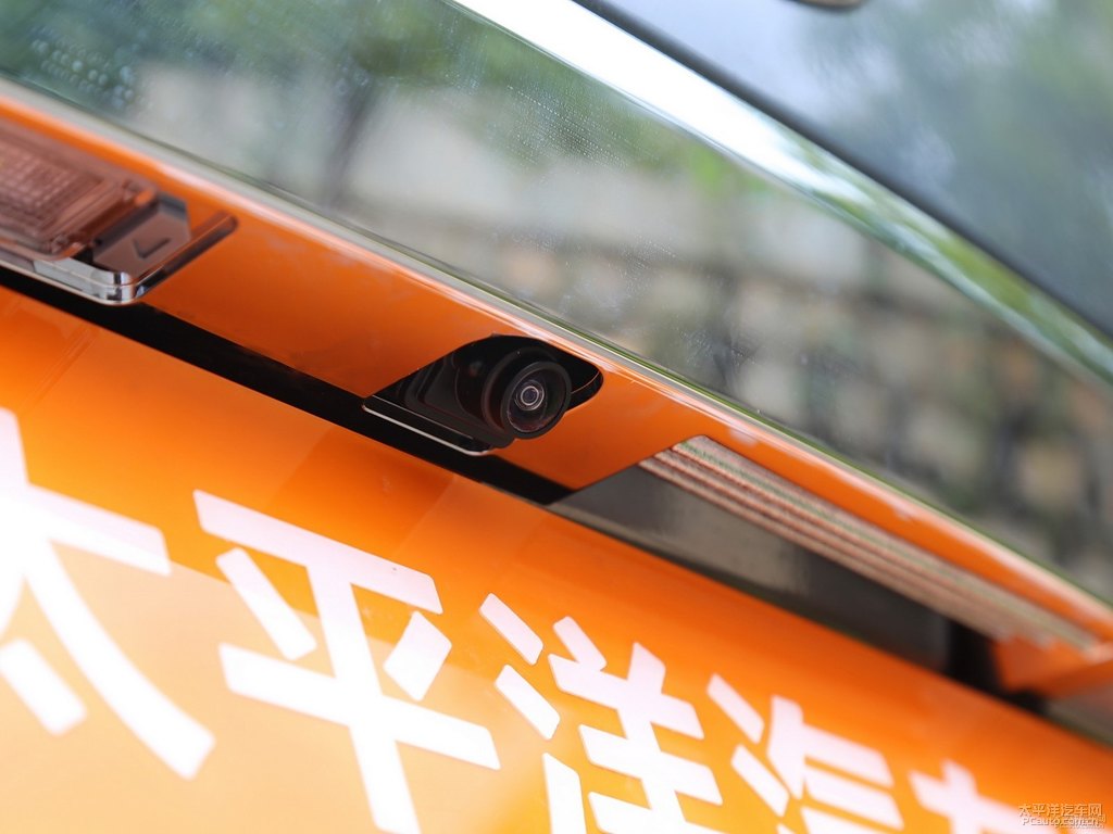 暴風灰寶駿730車尾外觀圖片