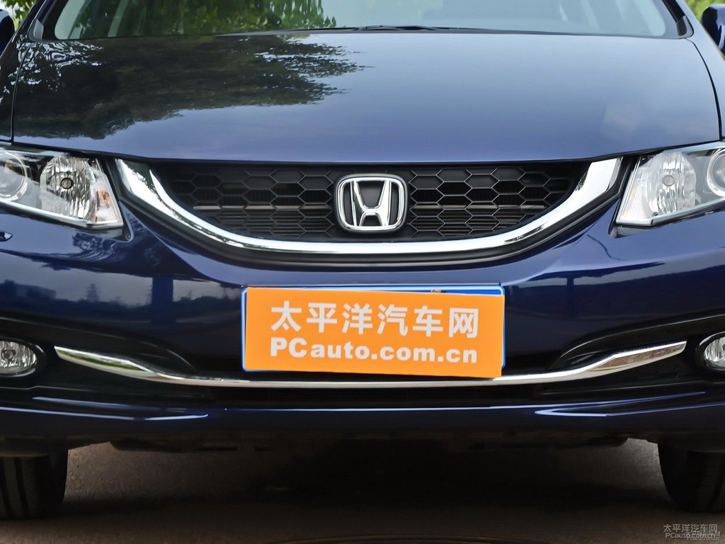 月光藍思域車頭外觀圖片