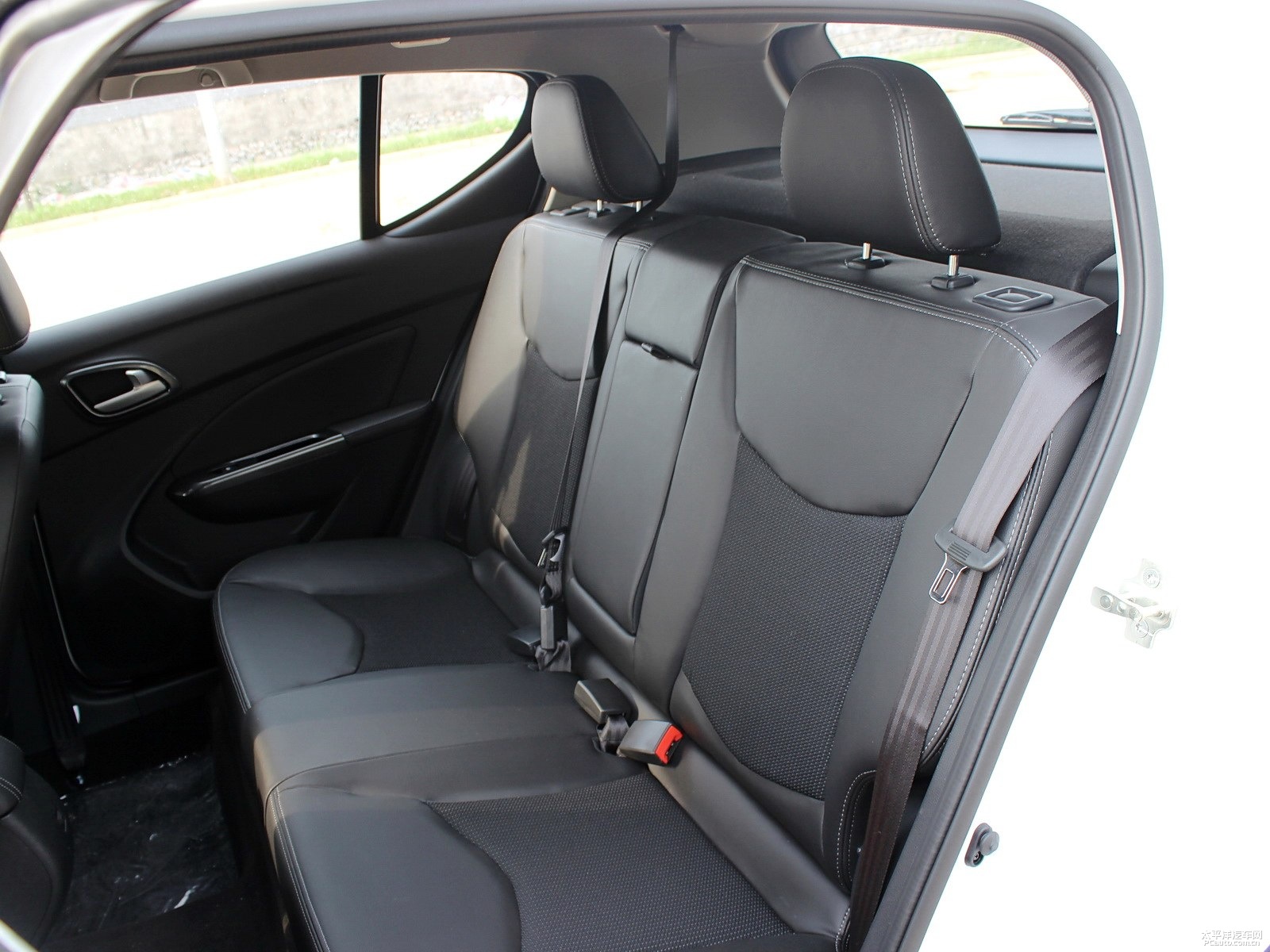 寶駿610內(nèi)飾高清大圖