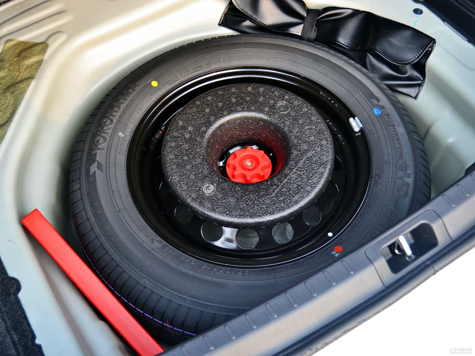 雷凌細節(jié)高清大圖