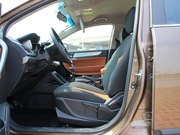 2014款 2.0L 手動(dòng) 兩驅(qū)尊貴版 2014款 2.0L 手動(dòng) 兩驅(qū)尊貴版