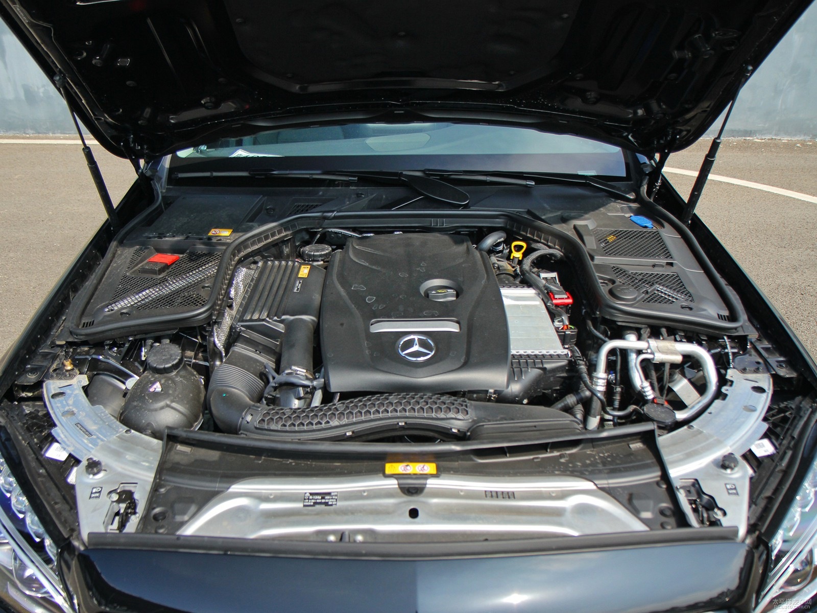 奔馳C級細節(jié)高清大圖