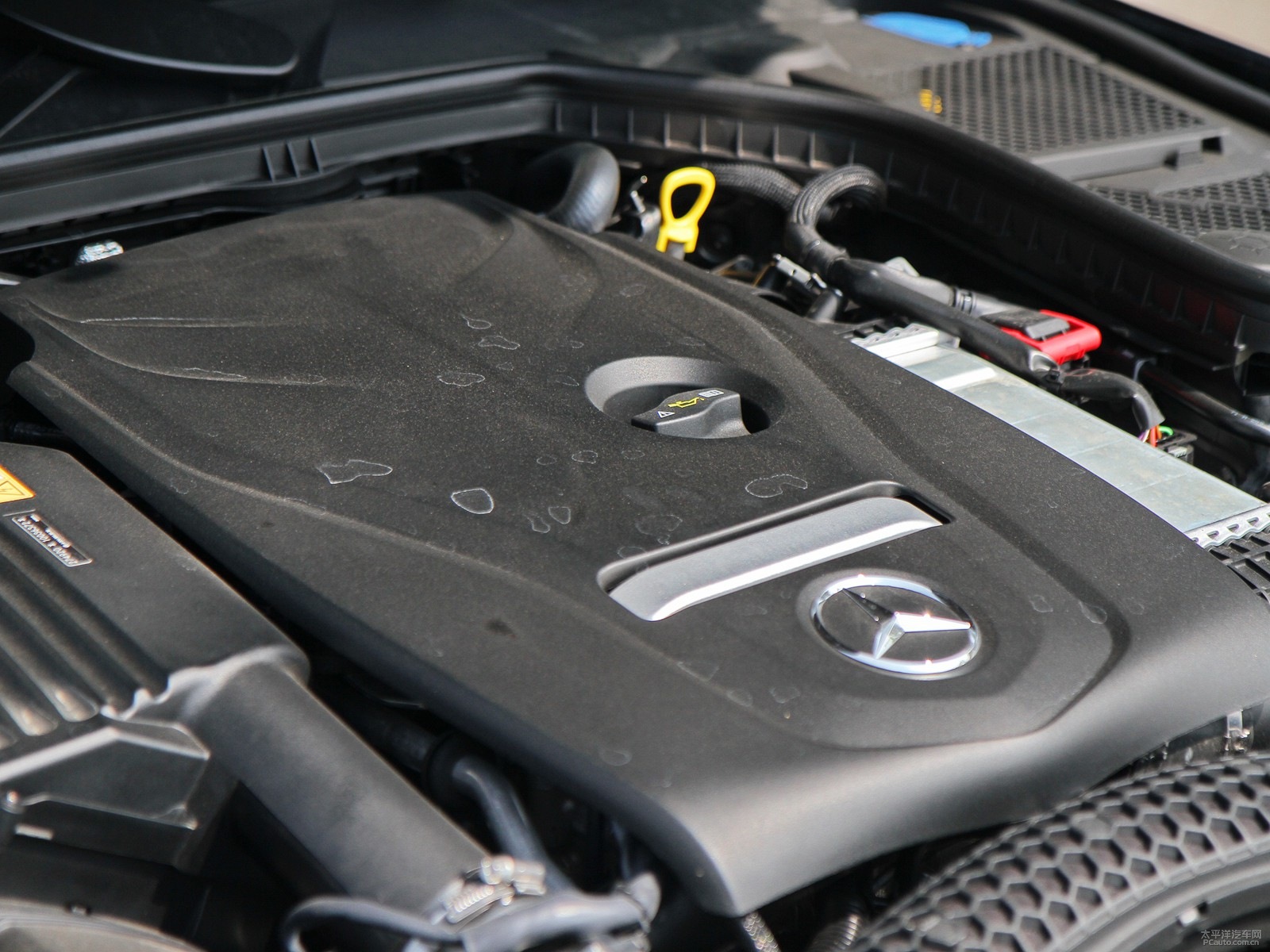 奔馳C級(jí)細(xì)節(jié)高清大圖