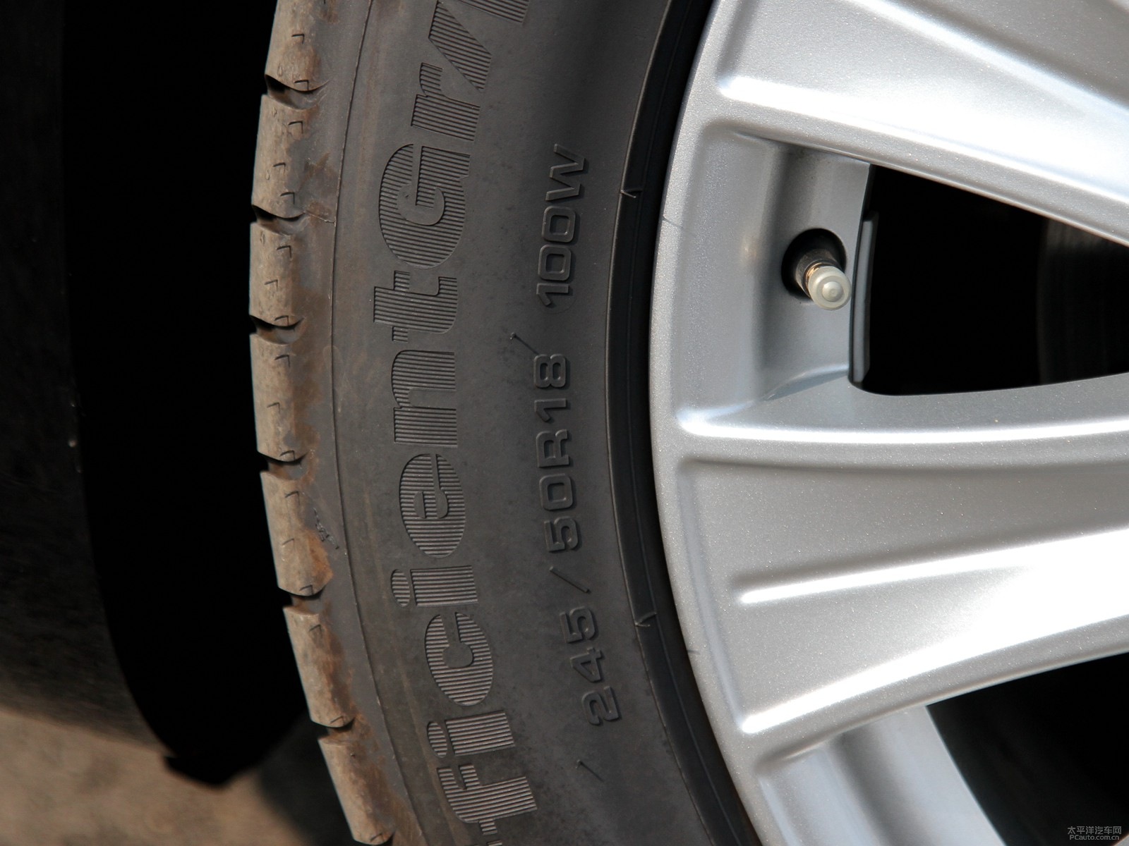 奔馳S級細節(jié)高清大圖