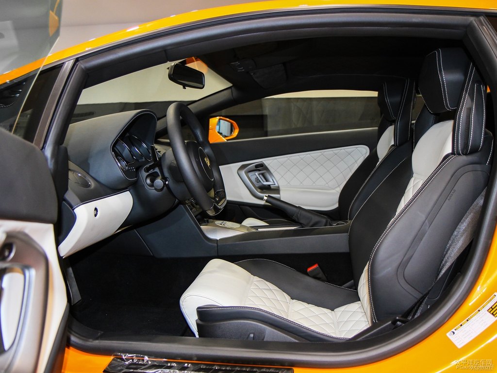 ɫwGallardo{˿ggDƬ