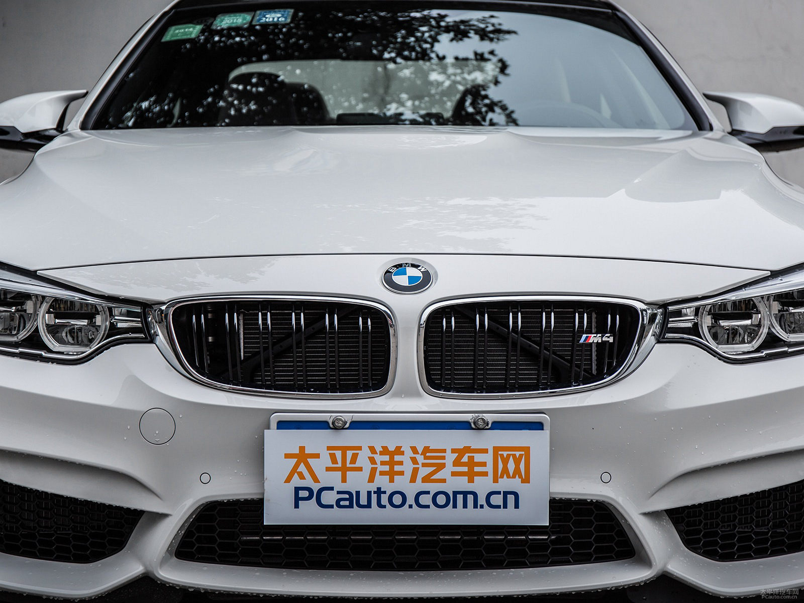 寶馬M4外觀高清大圖
