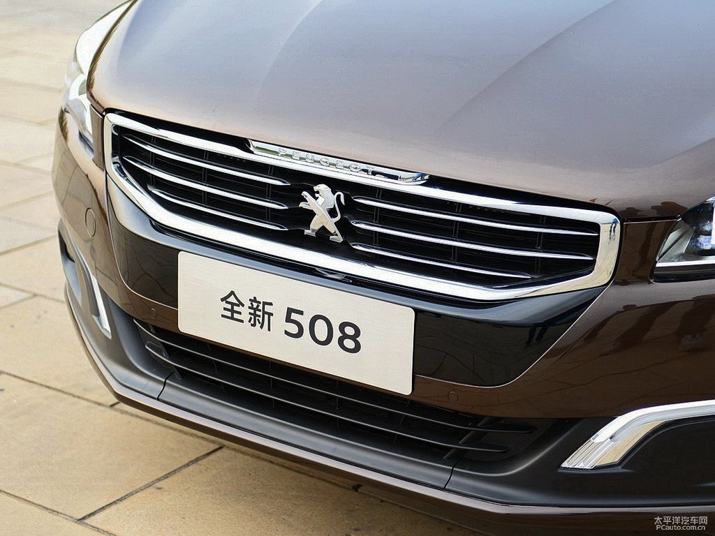 松木棕標致508車頭外觀圖片