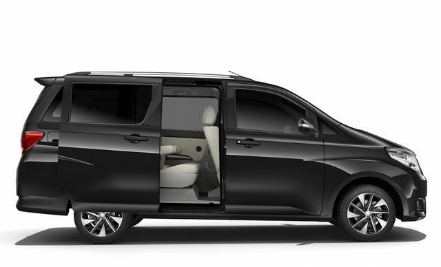 行家 正文   mpv后排经常满座,侧滑门的车开口面积大,在乘客较多的