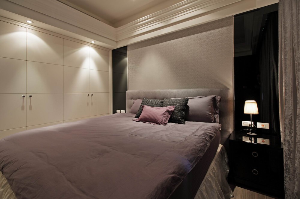 66平方米小户型新古典卧室装修效果图
