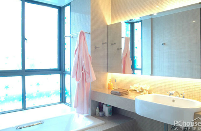 时尚东南亚风公寓卫浴间装修效果图