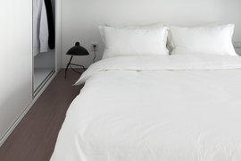 现代简约小户型卧室装修效果图