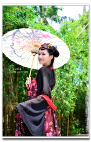 穿汉服的美女---参加“七夕”节外拍活动所拍