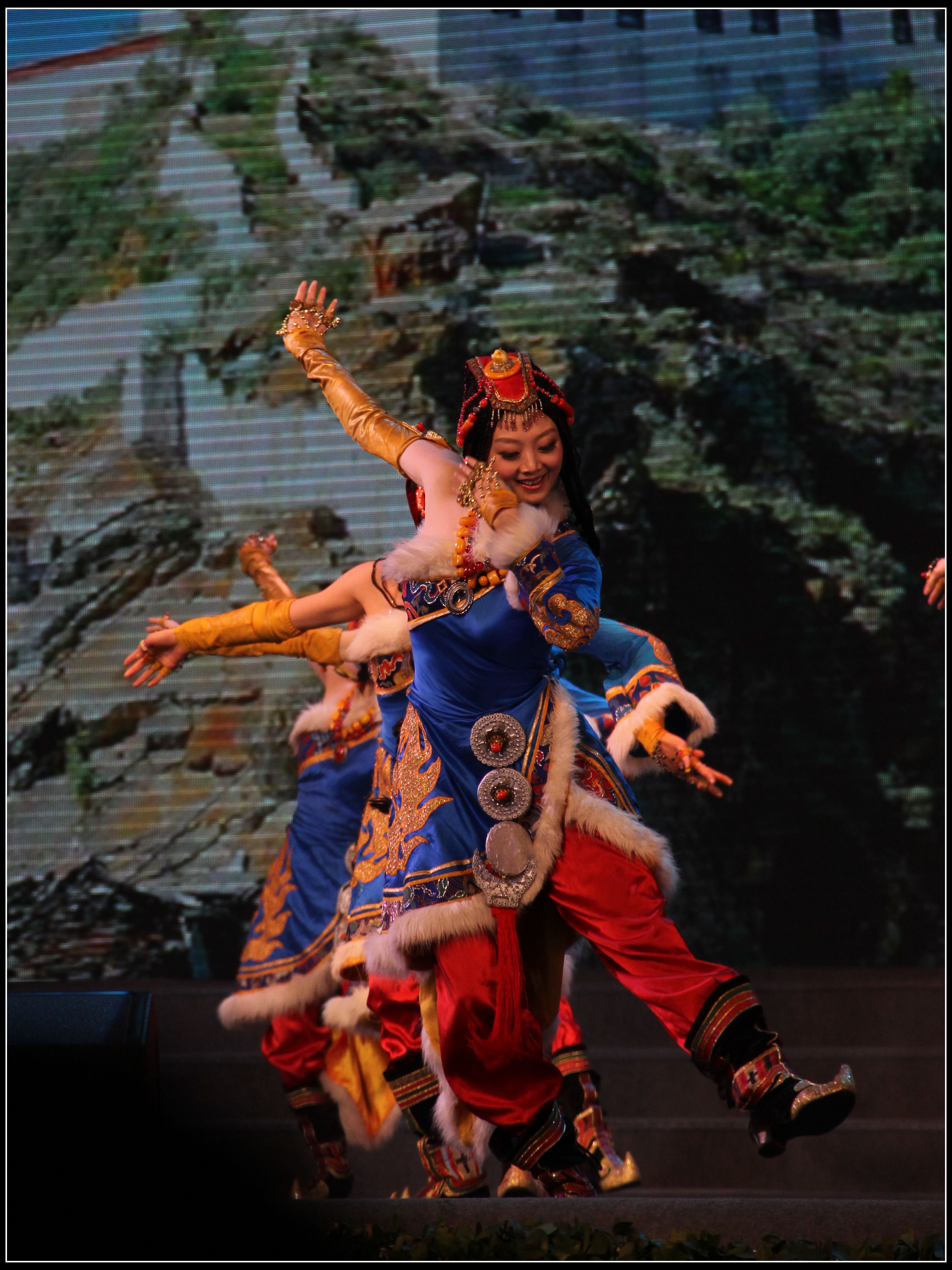 【藏族舞蹈【扎西德勒】摄影图片】纪实摄影_影子_太平洋电脑网摄影部落