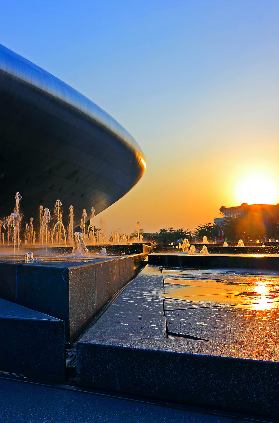 海口欢乐湖岸图片