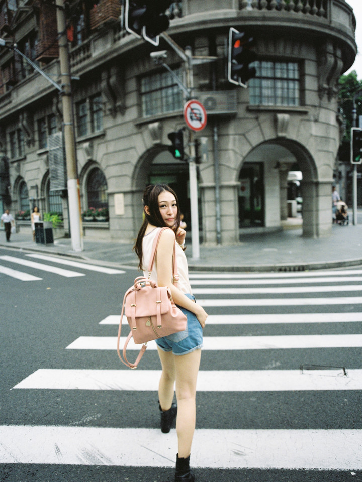 Street.Luna