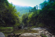 雨后山谷游