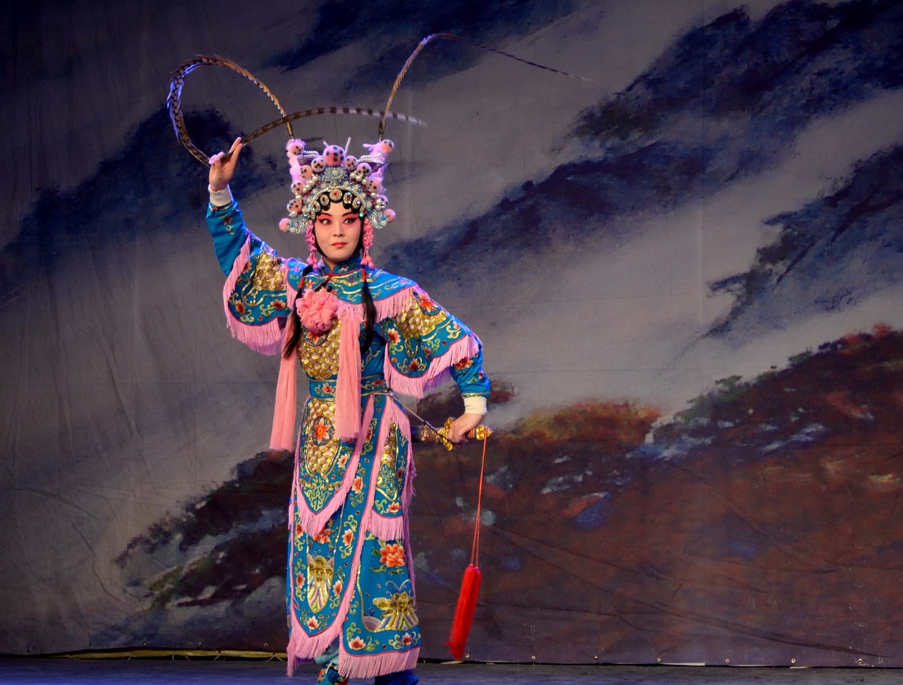 她也叫郑爽，《水浒传》中“扈三娘”，如今52岁还单身！