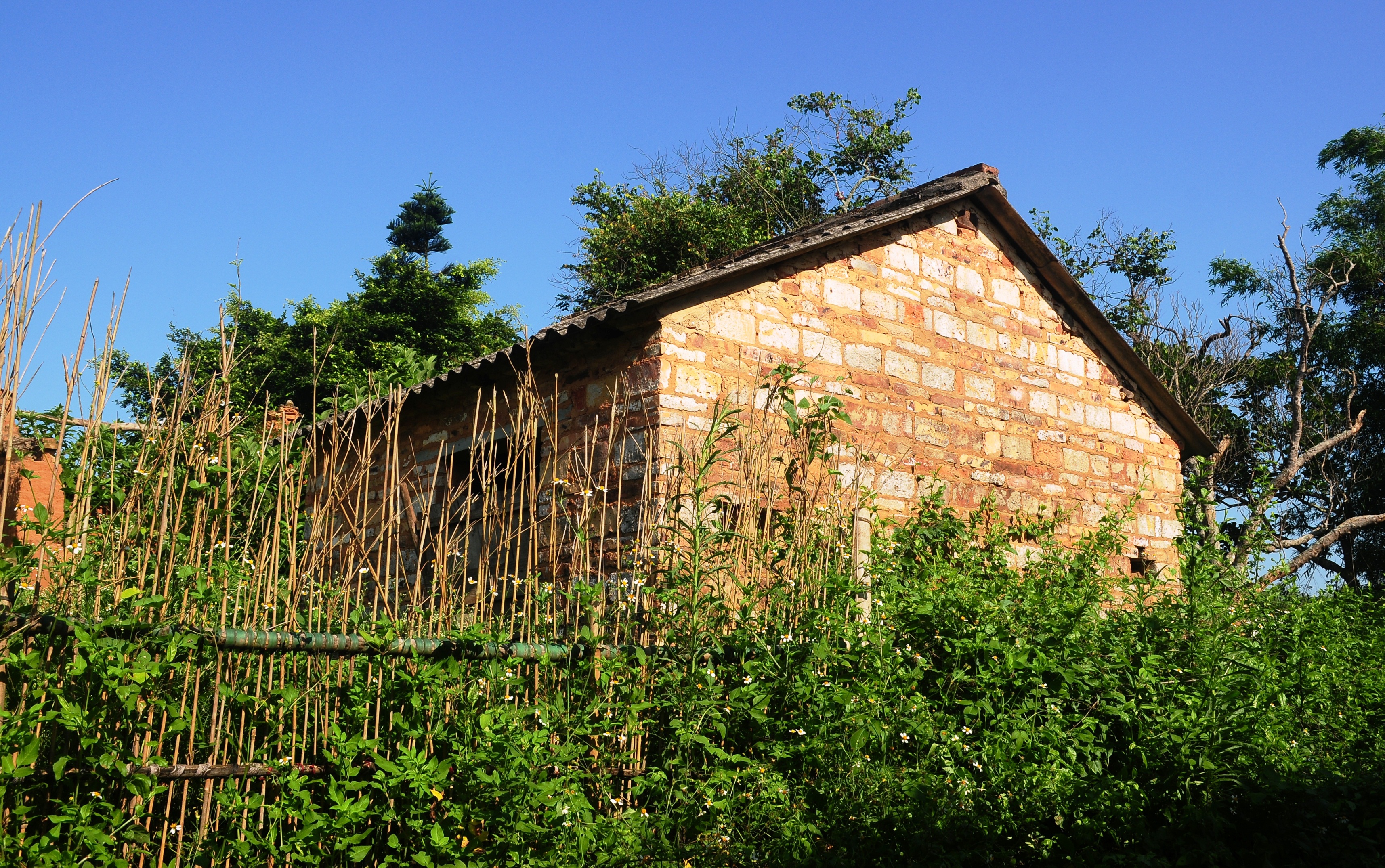 小山村