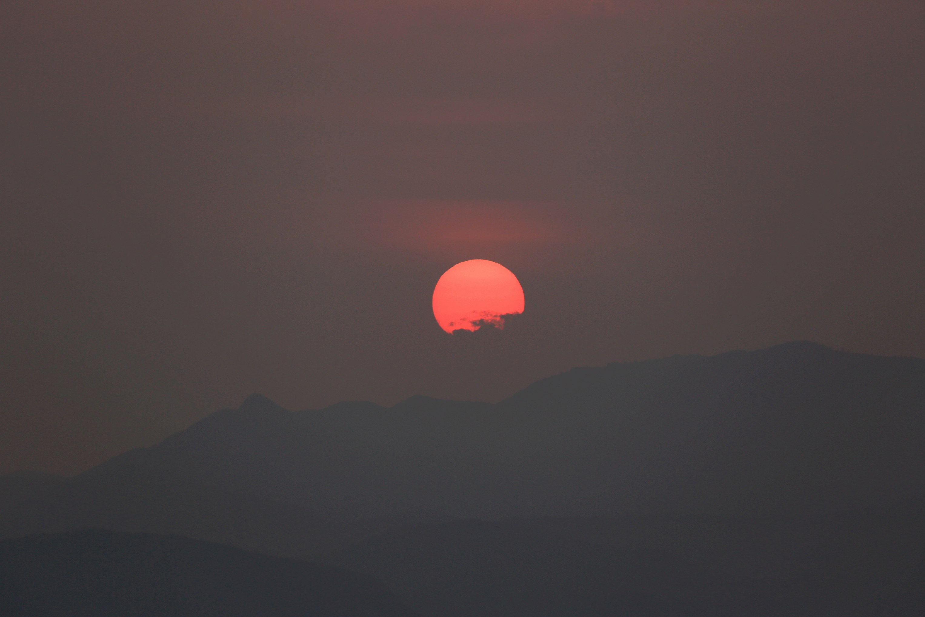 清晨南山看日出