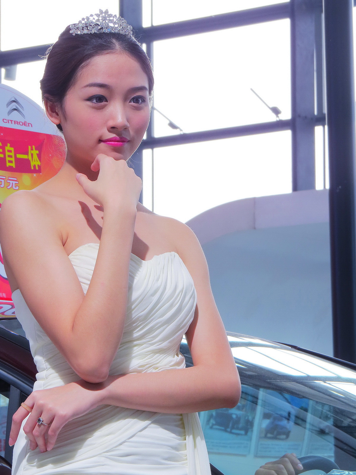 婷婷玉立