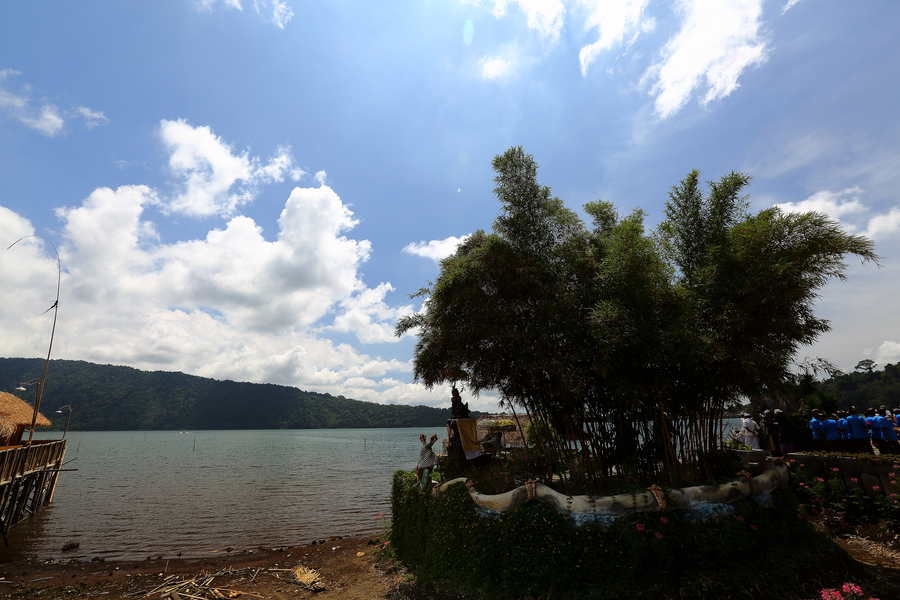 嵺ˮPura Ulun Danau Beratan)