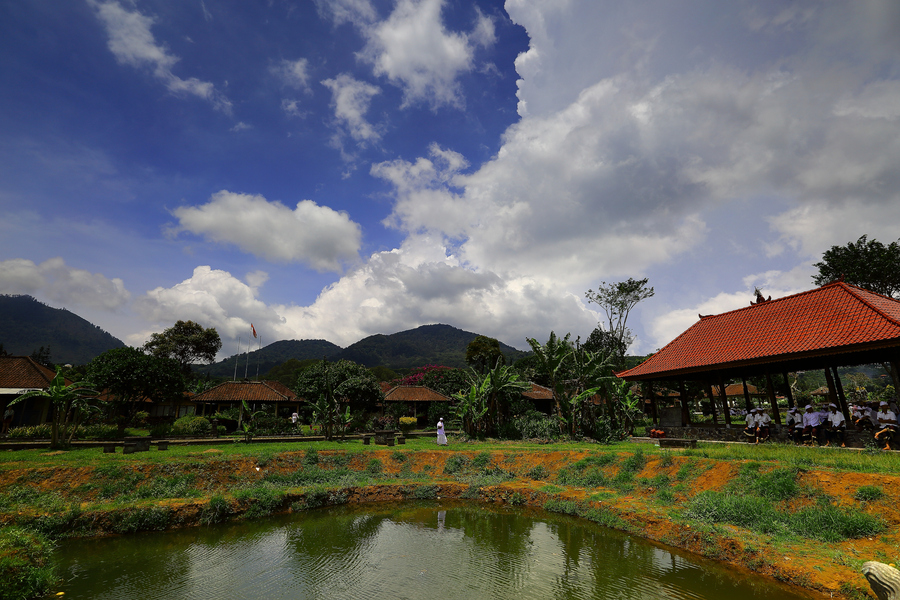 嵺ˮPura Ulun Danau Beratan)