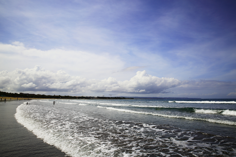 嵺ʮģ̲(Kuta Beach)