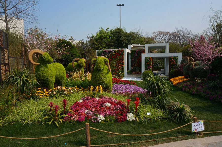 植物園花展巡攝 [塑像花壇]