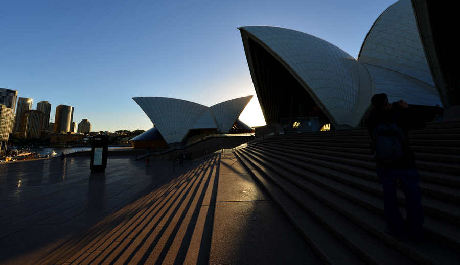 ROMANTIC SYDNEY PORT