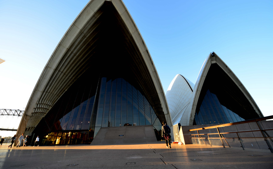 ROMANTIC SYDNEY PORT