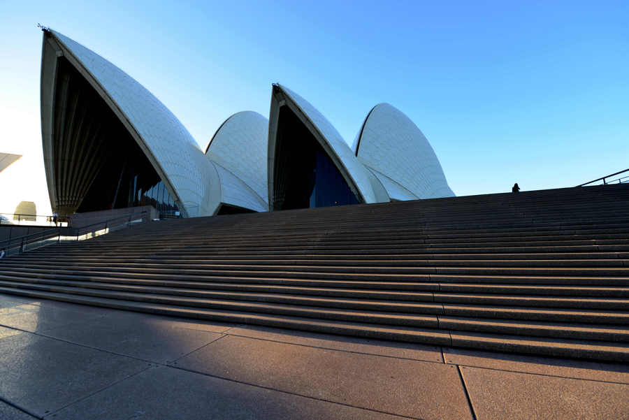 ROMANTIC SYDNEY PORT