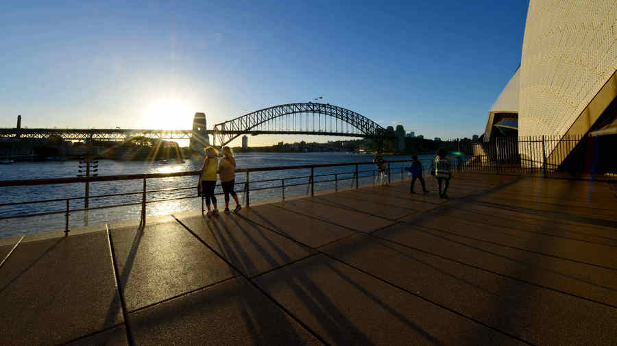 ROMANTIC SYDNEY PORT