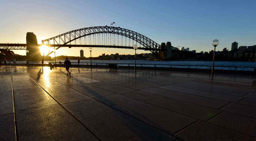 ROMANTIC SYDNEY PORT